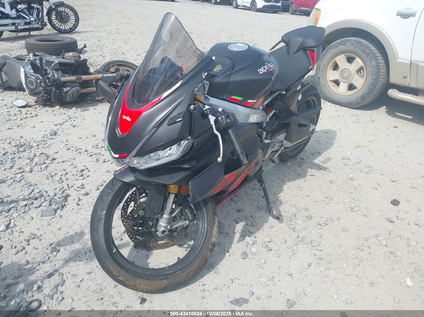 ZD4KSUG09RS002593 2024 APRILIA RS photo no. 2