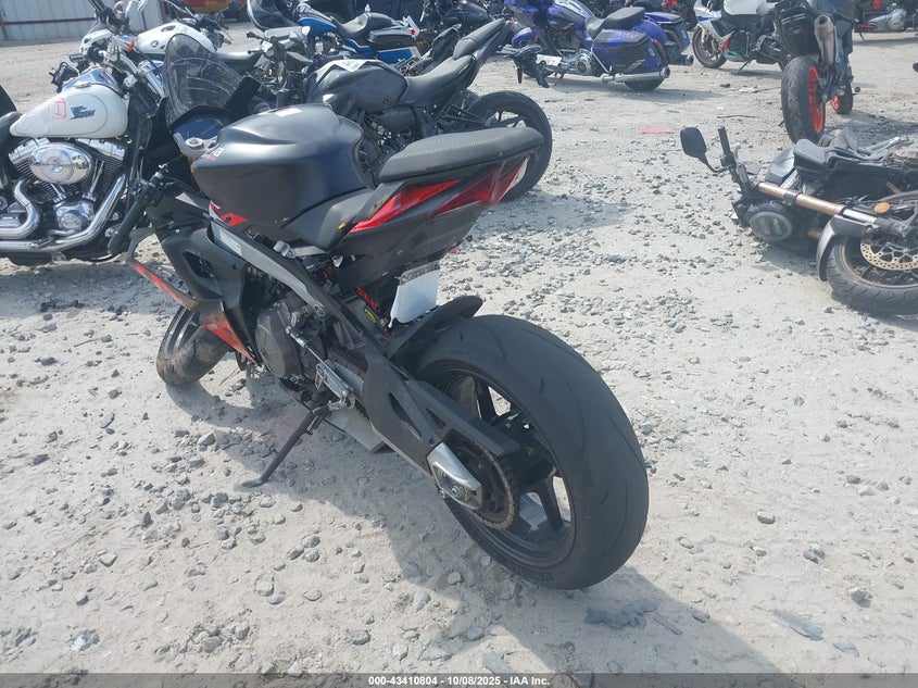 ZD4KSUG09RS002593 2024 APRILIA RS photo no. 3