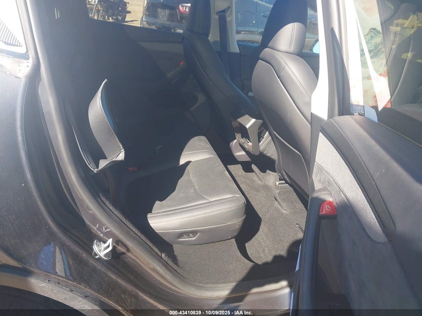 2026 Tesla Model Y Long Range Dual Motor All-Wheel Drive VIN: 7SAYGDED7TF376432 Lot: 43410839