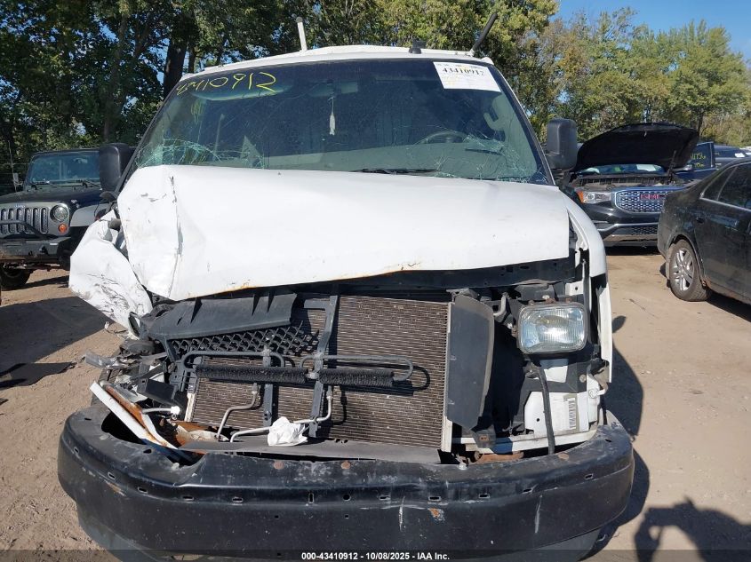 2017 Chevrolet Express 2500 Work Van VIN: 1GCWGBFF3H1125576 Lot: 43410912