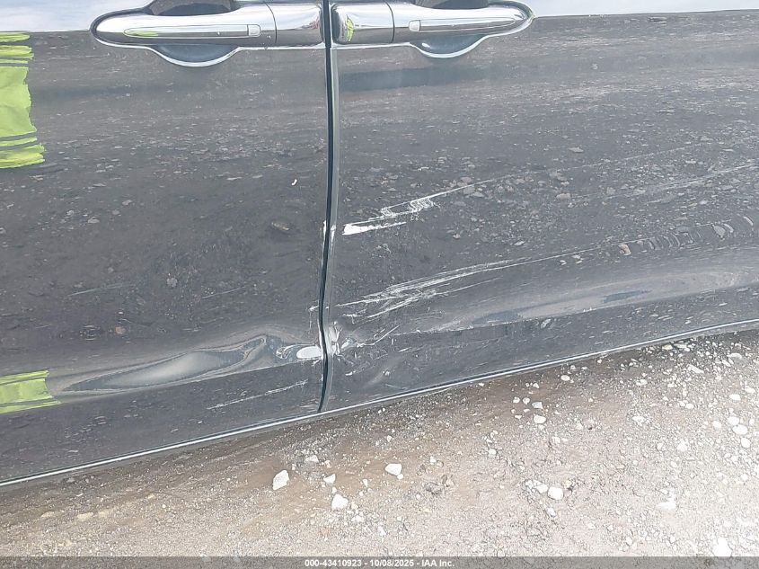 2020 Chrysler Pacifica Hybrid Touring L VIN: 2C4RC1L74LR267553 Lot: 43410923