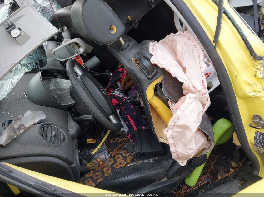 2006 Volkswagen New Beetle 2.5 VIN: 3VWPW31C26M422703 Lot: 43410950