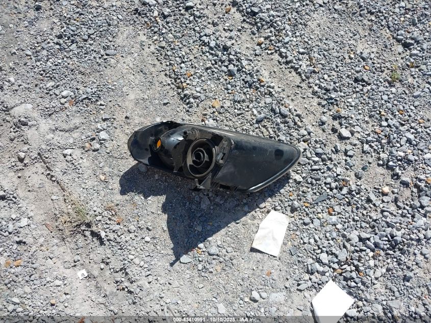 2006 Chrysler Town & Country VIN: 1A4GP45R06B692843 Lot: 43410991