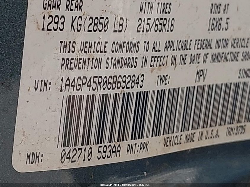 2006 Chrysler Town & Country VIN: 1A4GP45R06B692843 Lot: 43410991