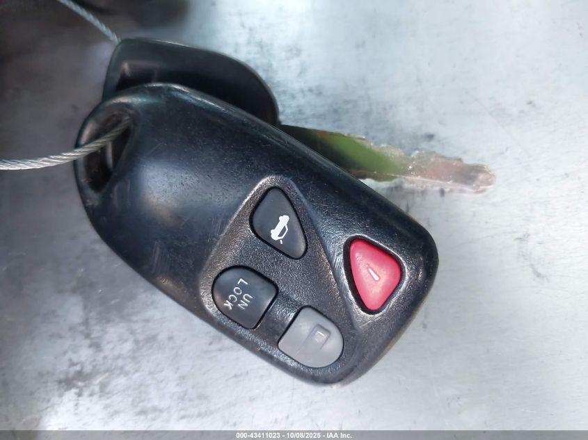 2004 Mazda Rx-8 6 Speed Manual VIN: JM1FE173240137030 Lot: 43411023