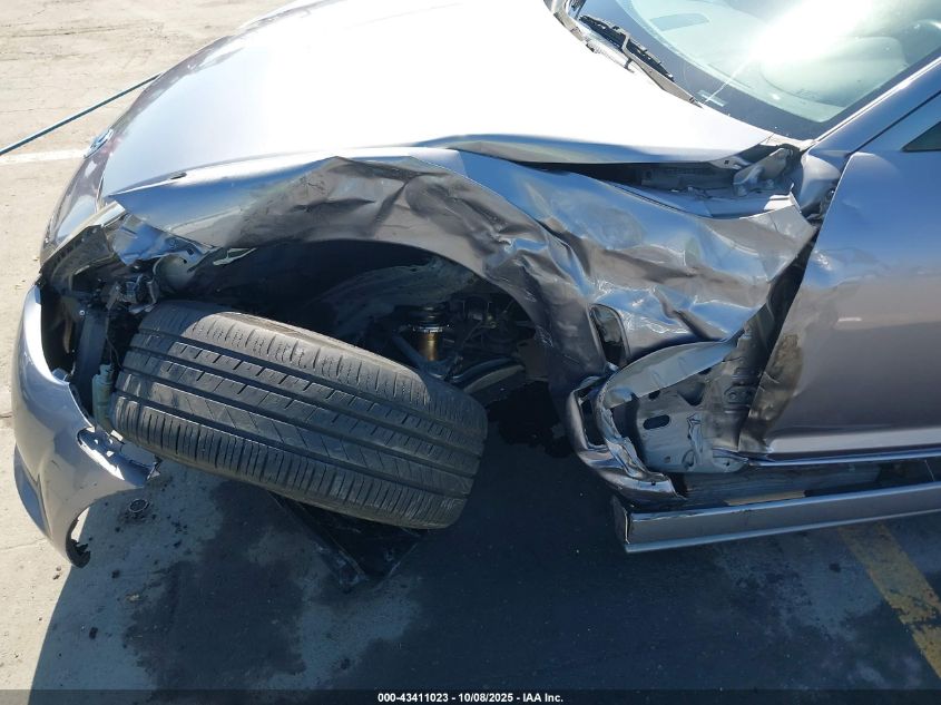 2004 Mazda Rx-8 6 Speed Manual VIN: JM1FE173240137030 Lot: 43411023