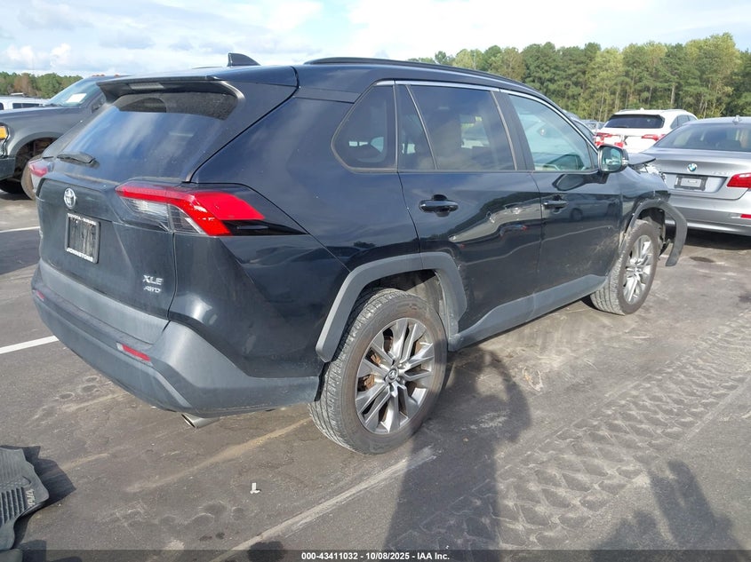 VIN 2T3A1RFV7LC071528 2020 TOYOTA RAV4 XLE PREMIUM