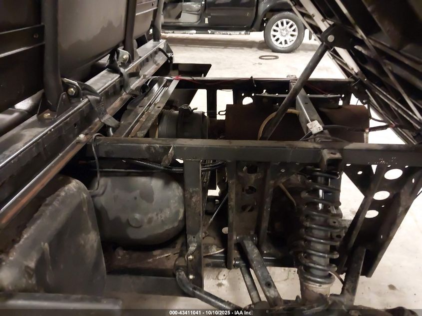 2008 Polaris Ranger Crew VIN: 4XAWH68A882696617 Lot: 43411041