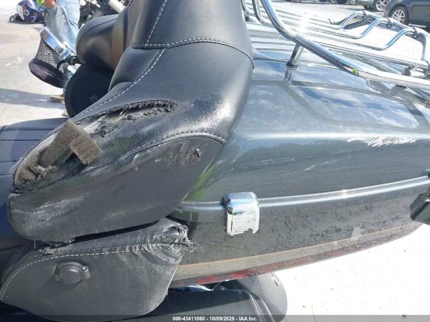 2016 Harley-Davidson Flhtkse Cvo Limited VIN: 1HD1TEN12GB963697 Lot: 43411060