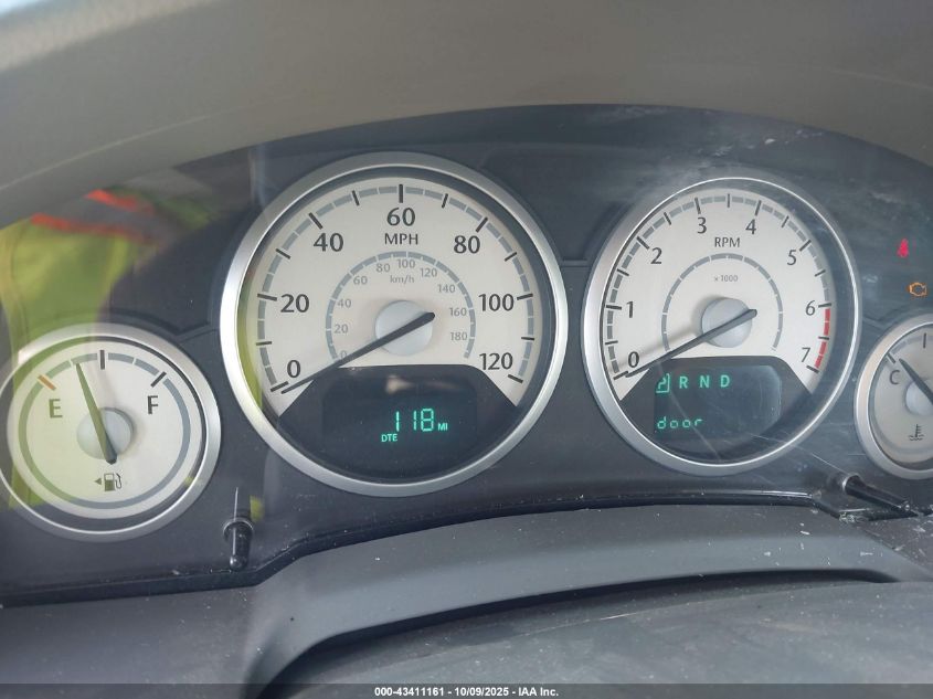 2010 Chrysler Town & Country Touring VIN: 2A4RR5D18AR245563 Lot: 43411161