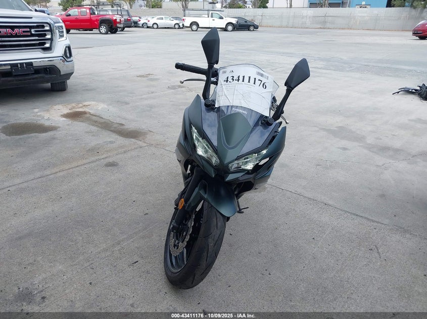 ML5EXEP11SDAG4145 2025 KAWASAKI NINJA photo no. 5
