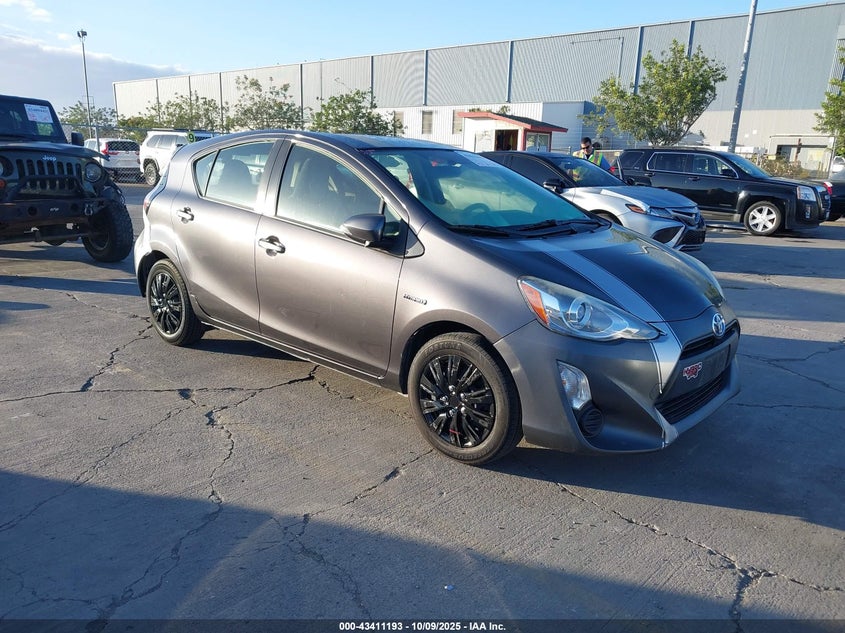 JTDKDTB39F1110165 2015 Toyota Prius C One auction photo 1