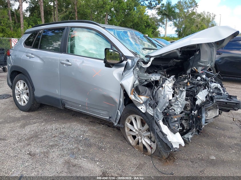 TOYOTA COROLLA CROSS LE