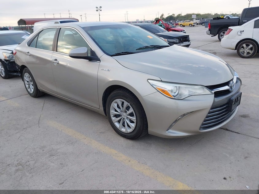 TOYOTA CAMRY HYBRID LE