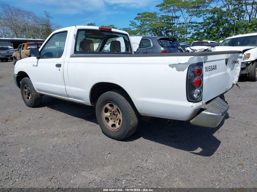 1999 Nissan Frontier Xe