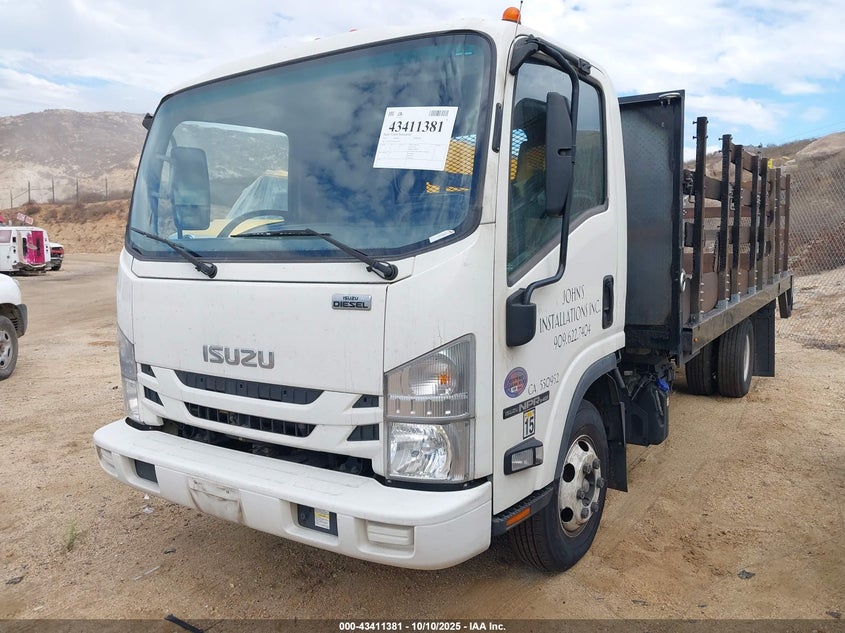 JALC4W16XN7015075 2022 ISUZU NPR photo no. 2