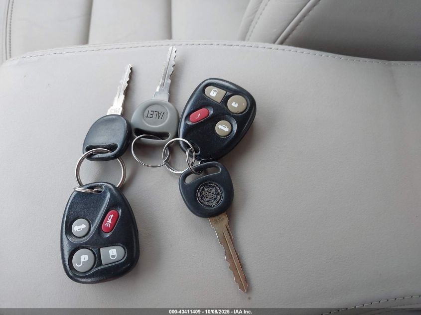 2001 Cadillac Deville Standard W/W20 VIN: 1G6KD54Y11U140808 Lot: 43411409