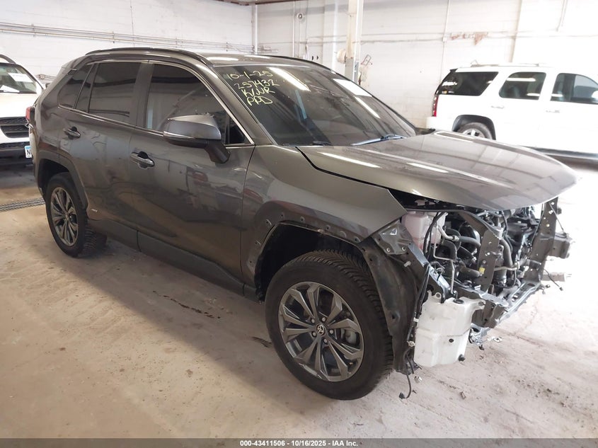 TOYOTA RAV4 HYBRID XLE PREMIUM