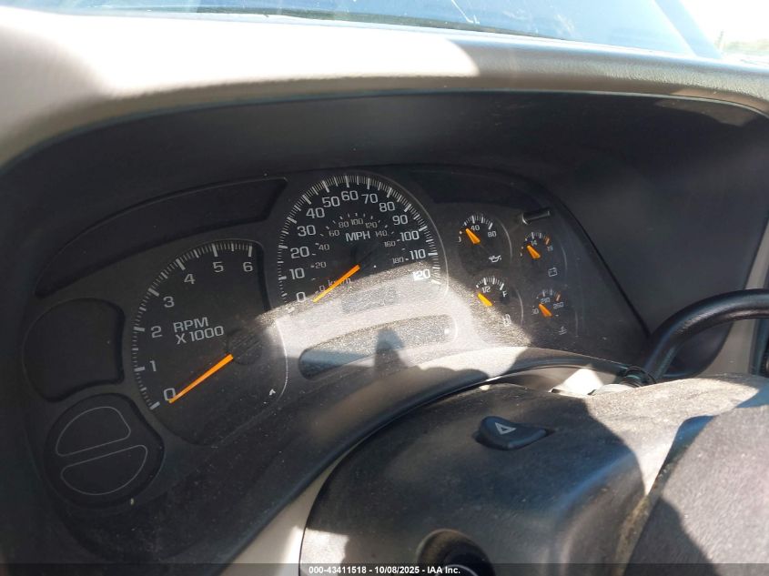 2005 Chevrolet Silverado 1500 Z71 VIN: 2GCEK13T551396840 Lot: 43411518