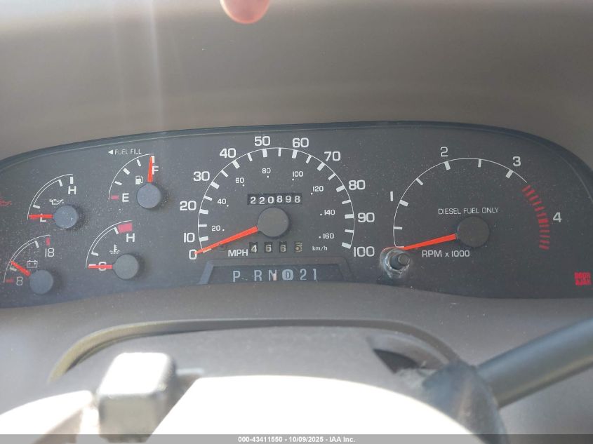 2000 Ford F-250 Lariat/Xl/Xlt VIN: 1FTNW21F7YEC70568 Lot: 43411550