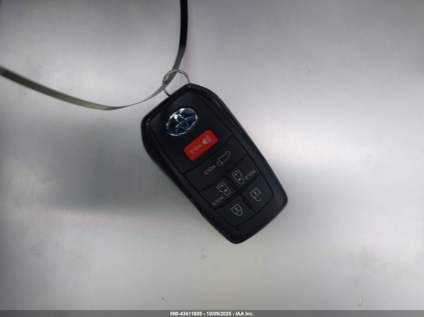 2023 Toyota Sienna Limited VIN: 5TDZRKEC6PS169989 Lot: 43411608