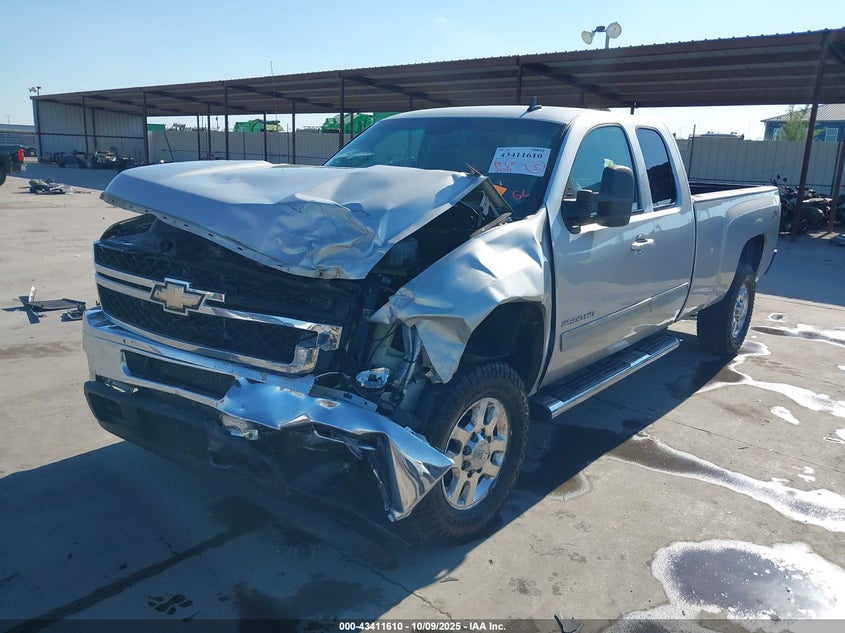1GC5K1C80BZ234256 2011 CHEVROLET SILVERADO photo no. 2