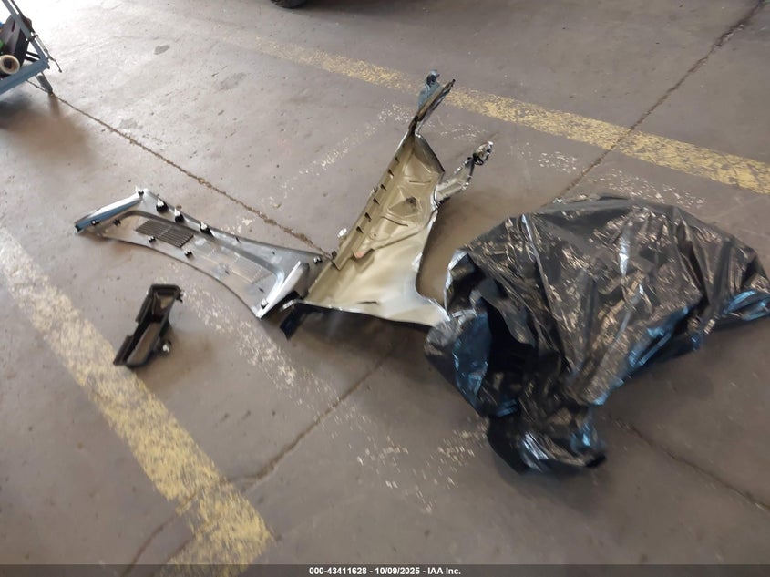 2025 Tesla Model 3 Long Range All-Wheel Drive VIN: 5YJ3E1EB0SF069127 Lot: 43411628