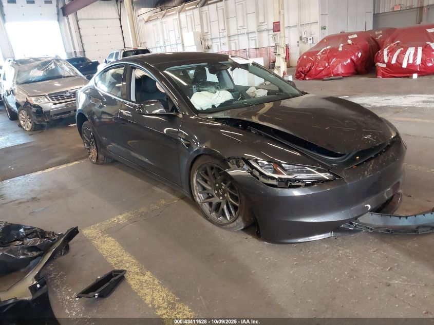 TESLA MODEL 3 LONG RANGE ALL-WHEEL DRIVE