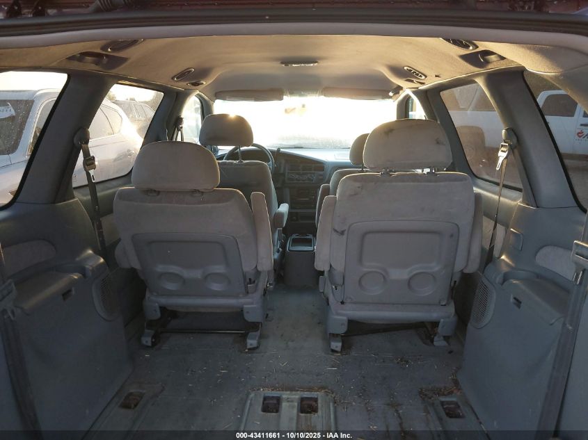 1999 Toyota Sienna Le VIN: 4T3ZF13C9XU135548 Lot: 43411661