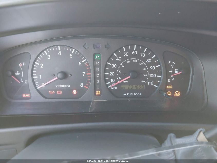 1999 Toyota Sienna Le VIN: 4T3ZF13C9XU135548 Lot: 43411661