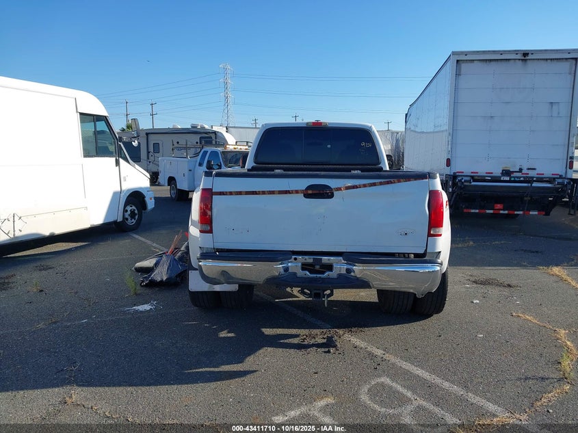 2004 Ford F-350 Lariat/Xl/Xlt VIN: 1FTWW33P44EB00517 Lot: 43411710