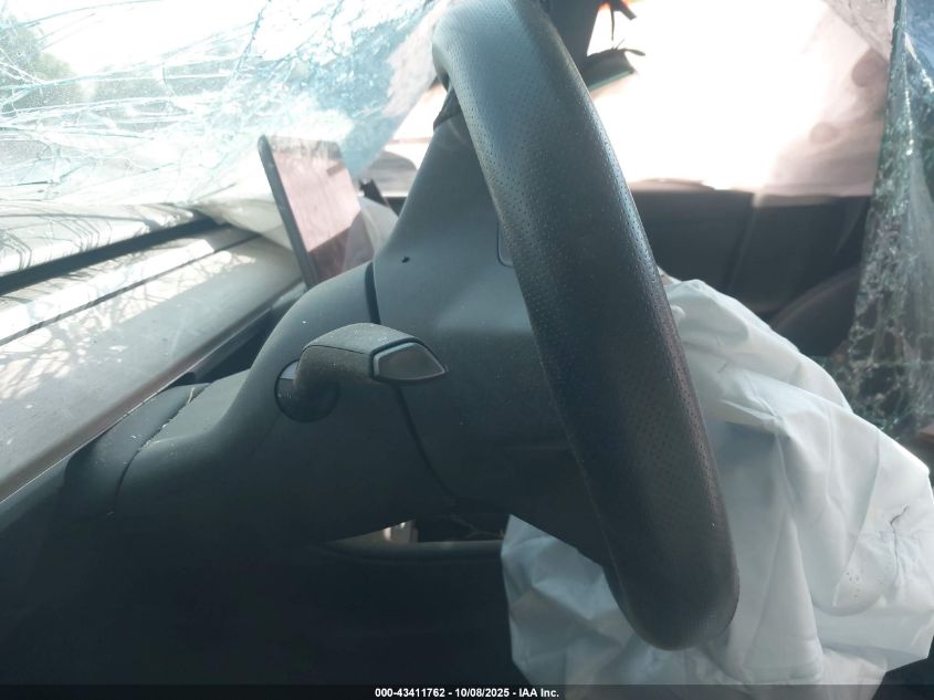 2024 Tesla Model Y Long Range Dual Motor All-Wheel Drive VIN: 7SAYGDEE0RF079441 Lot: 43411762