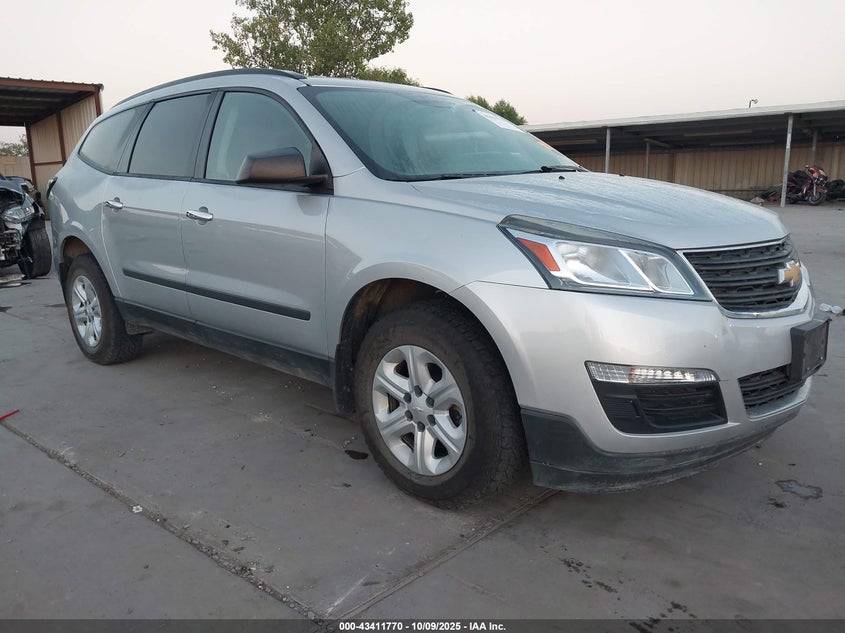 CHEVROLET TRAVERSE LS
