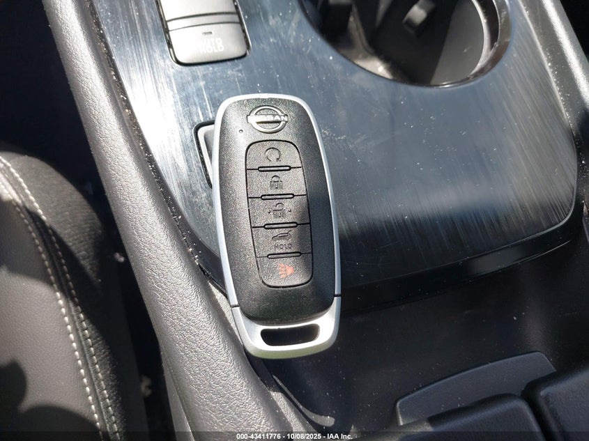 2025 NISSAN ROGUE SL FWD 5N1BT3CA4SC821587