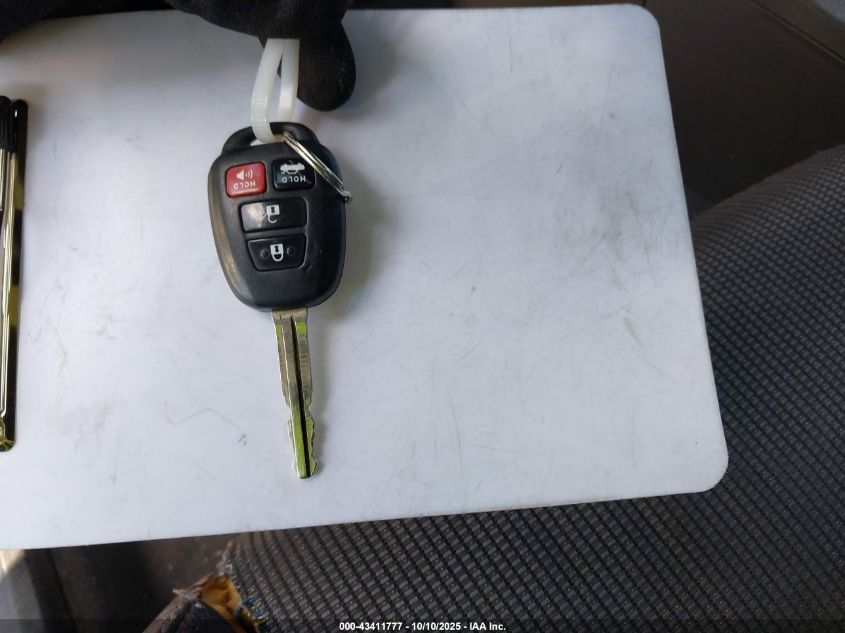 2014 Toyota Corolla S Plus VIN: 5YFBURHE2EP109199 Lot: 43411777