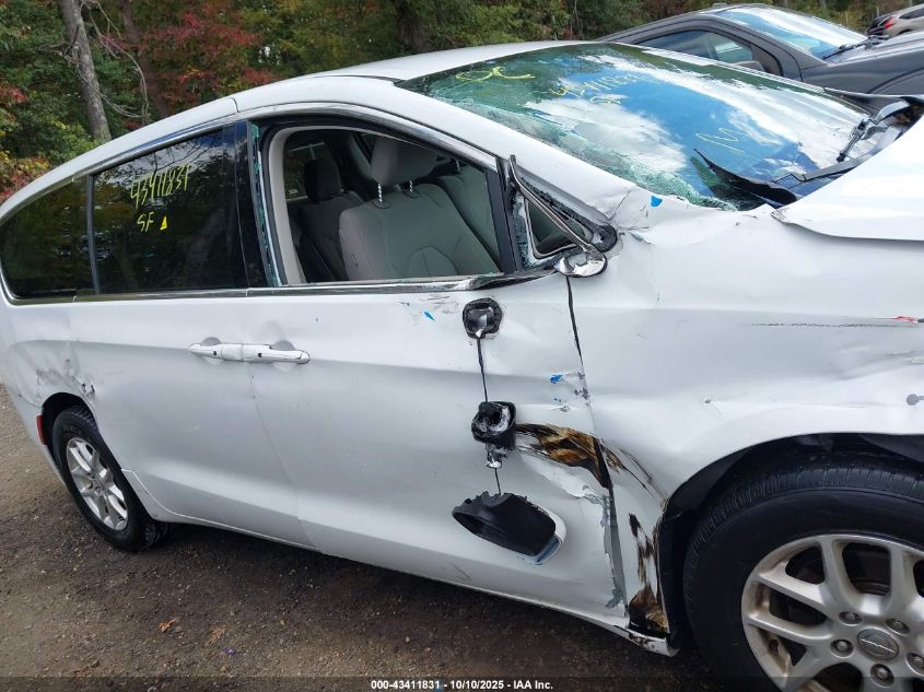 2017 Chrysler Pacifica Touring VIN: 2C4RC1DG8HR720174 Lot: 43411831