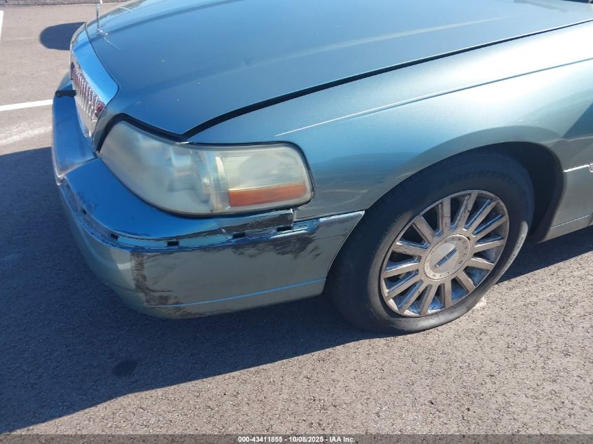 2004 Lincoln Town Car Signature VIN: 1LNHM81W74Y617651 Lot: 43411855