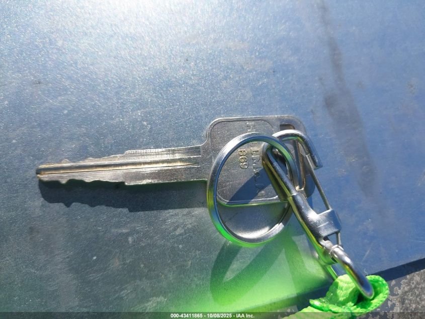 2002 Chevrolet Tracker Hard Top Base VIN: 2CNBJ13C126920565 Lot: 43411865