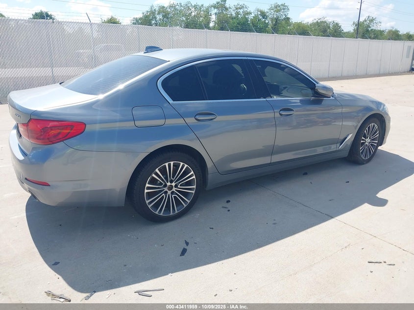 Vin: wbaja7c55kww49596, lot: 43906760, bmw 530i xdrive 20194