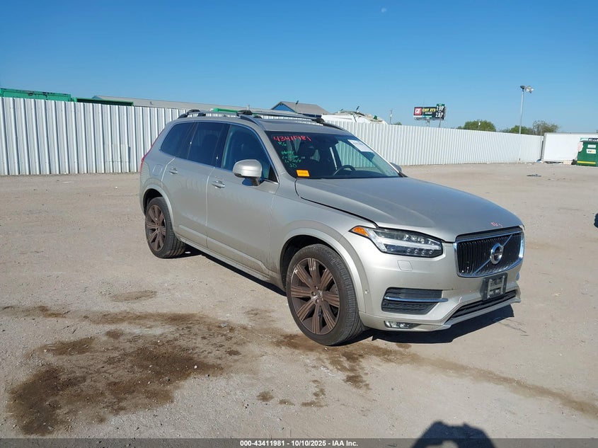 VOLVO XC90 T6 MOMENTUM