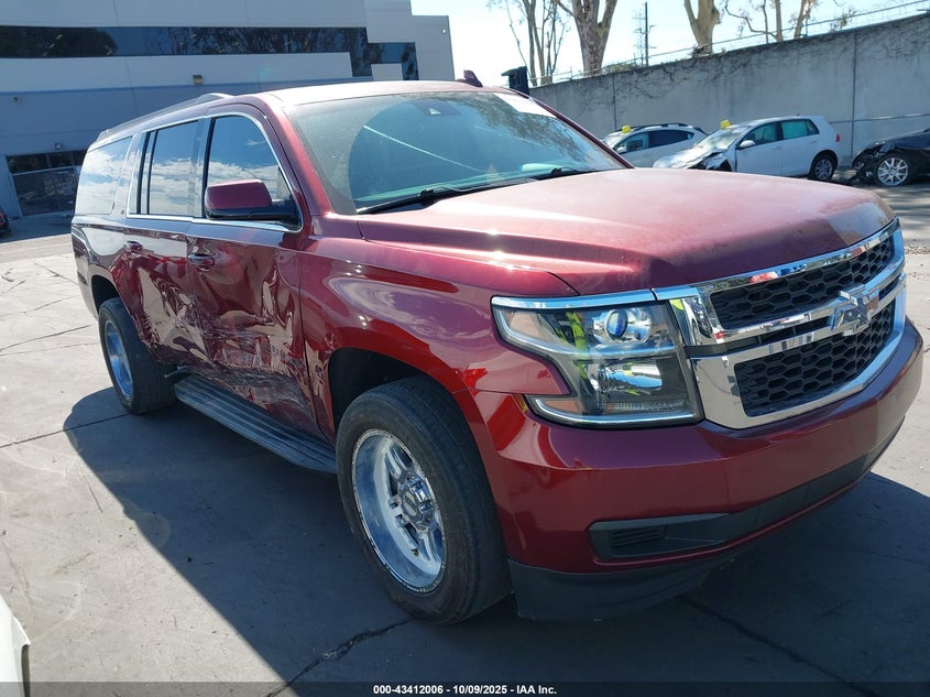 CHEVROLET SUBURBAN LT
