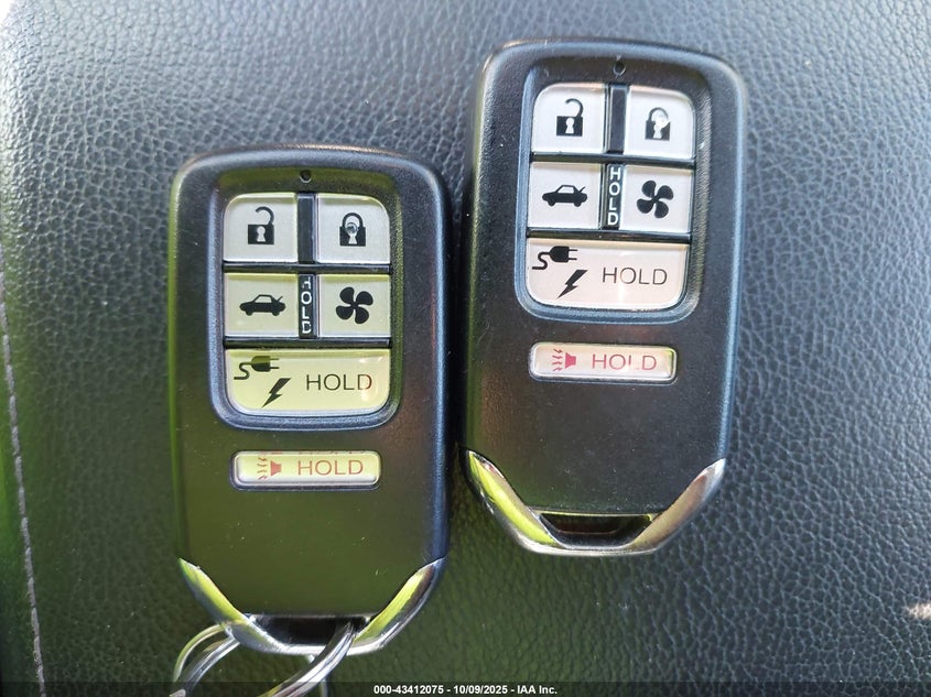 2018 HONDA CLARITY PLUG-IN HYBRID TOURING JHMZC5F33JC018648