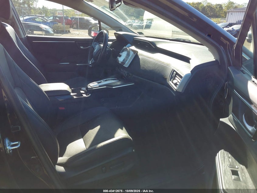 2018 HONDA CLARITY PLUG-IN HYBRID TOURING JHMZC5F33JC018648