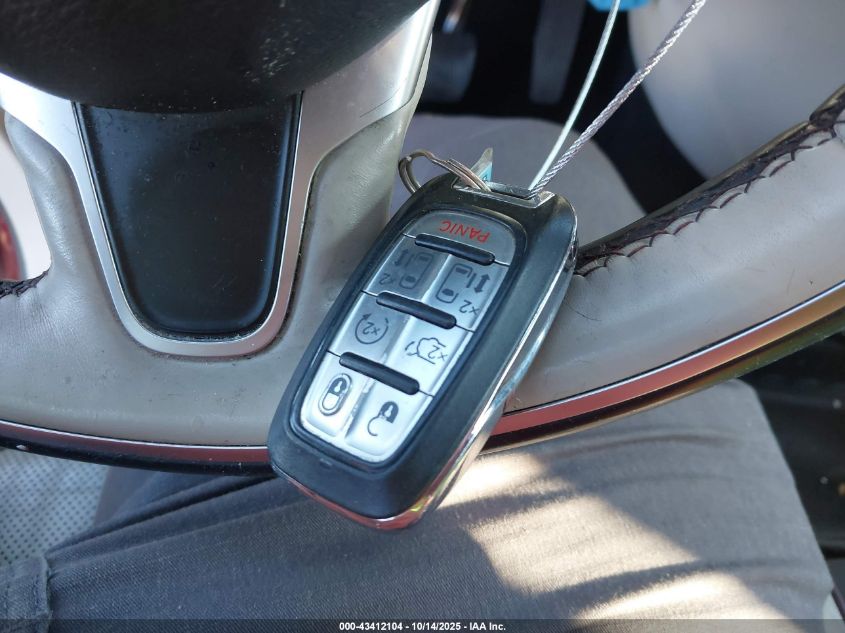 2017 Chrysler Pacifica Limited VIN: 2C4RC1GG3HR591689 Lot: 43412104