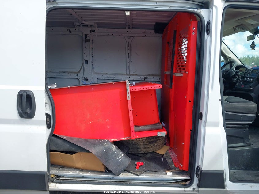 2018 Ram Promaster 1500 Low Roof 136 Wb VIN: 3C6TRVAGXJE155344 Lot: 43412115