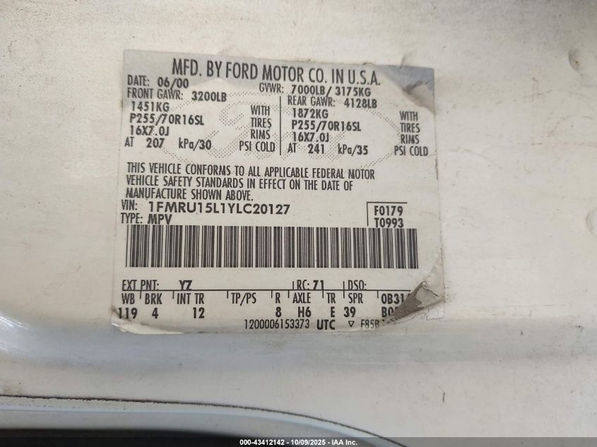 2000 Ford Expedition Xlt VIN: 1FMRU15L1YLC20127 Lot: 43412142