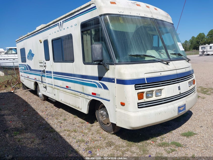 1GBKP37NXR3302337 1994 Chevrolet P30 auction photo 1