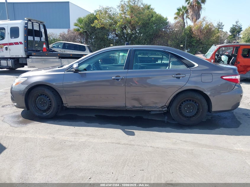 2017 Toyota Camry Le VIN: 4T1BF1FK0HU420301 Lot: 43412354