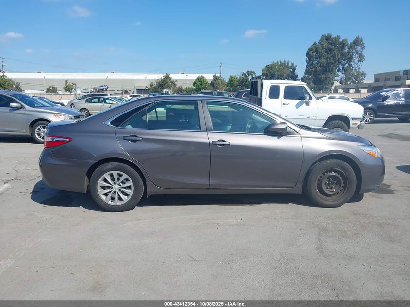 2017 Toyota Camry Le VIN: 4T1BF1FK0HU420301 Lot: 43412354
