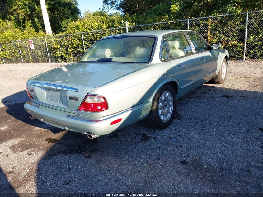 SAJDA14C22LF44353 2002 JAGUAR XJ photo no. 4